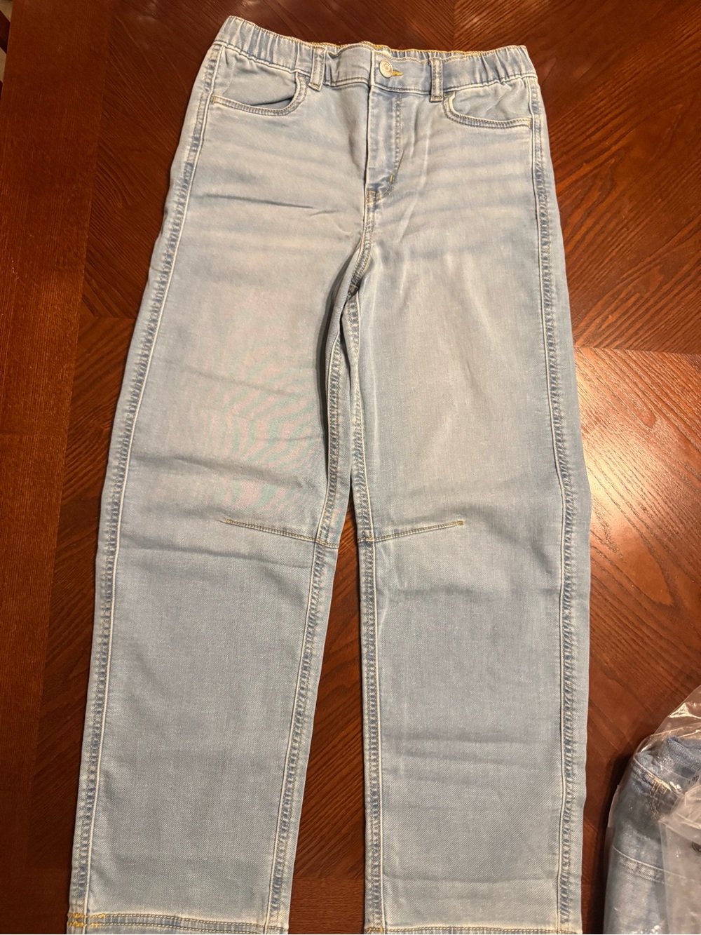 Oshkosh B’gosh NWT Girls Light Wash Denim Barrel Jeans- Blue Sz 12/12A